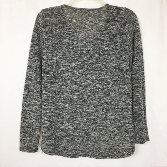 ☠️Gray marled knit skull embroidered top S - Picture 6 of 6
